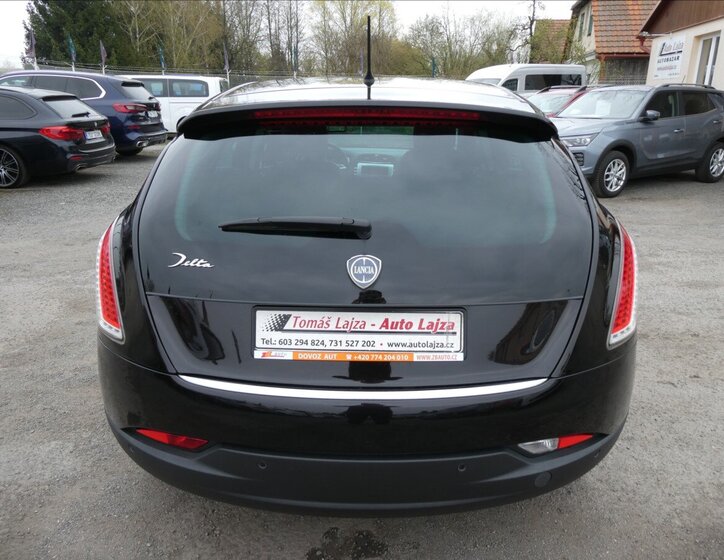 Lancia Delta Hatchback 1,4 l 88 kw