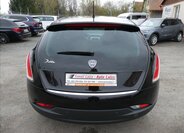 Lancia Delta Hatchback 1,4 l 88 kw