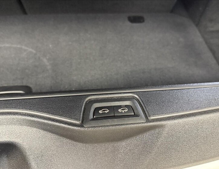 BMW X7 Kombi 3,0 l 250 kw