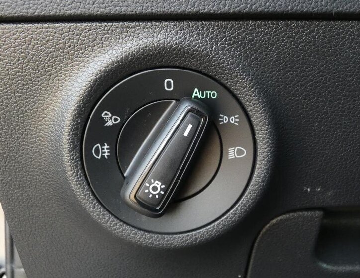 Škoda Karoq SUV / Terénní 2,0 l 110 kw