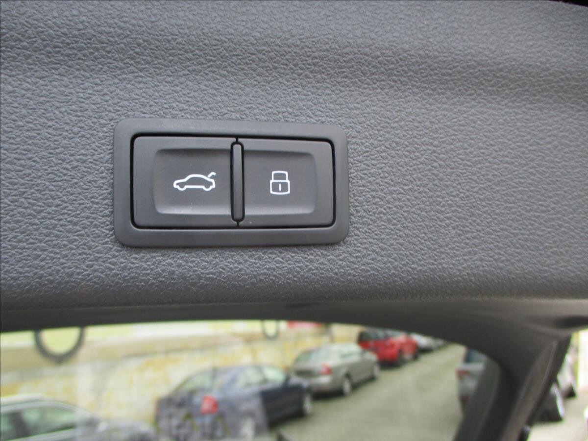 Audi A6 Allroad Kombi 3,0 l 210 kw