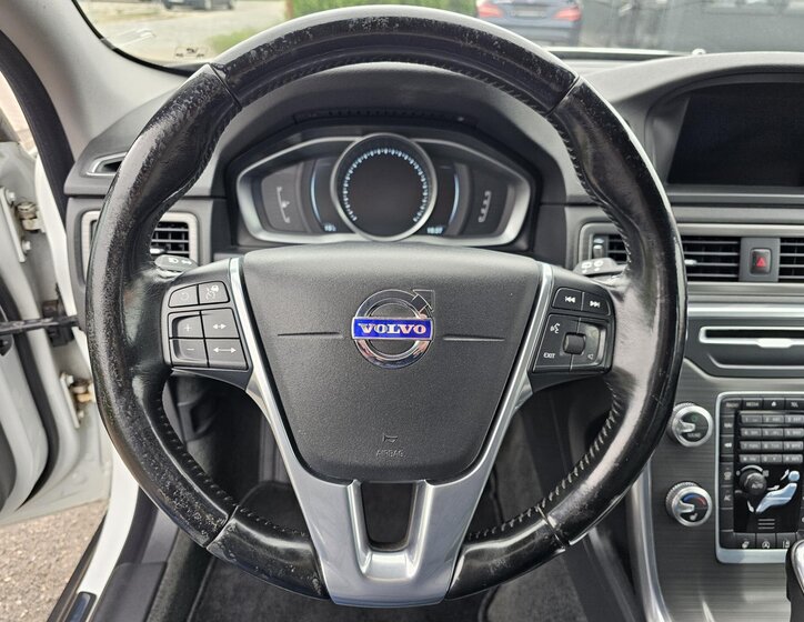 Volvo XC70 Kombi 2,0 l 133 kw