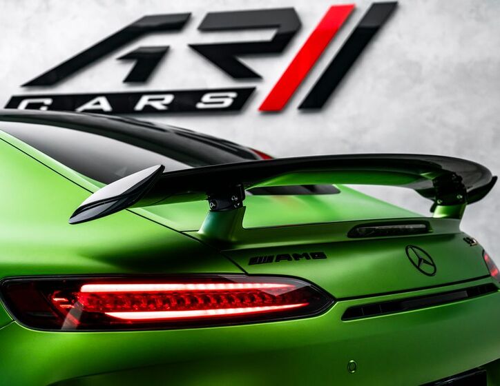 Mercedes-Benz AMG GT 10