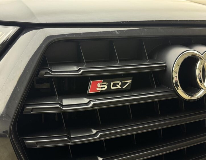 Audi SQ7 SUV / Terénní 4,0 l 320 kw