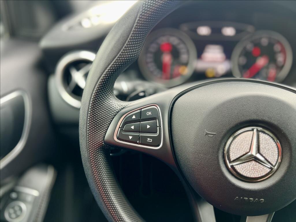 Mercedes-Benz Třídy A Hatchback 1,5 l 80 kw