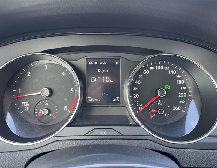 Volkswagen Passat Kombi 2,0 l 110 kw