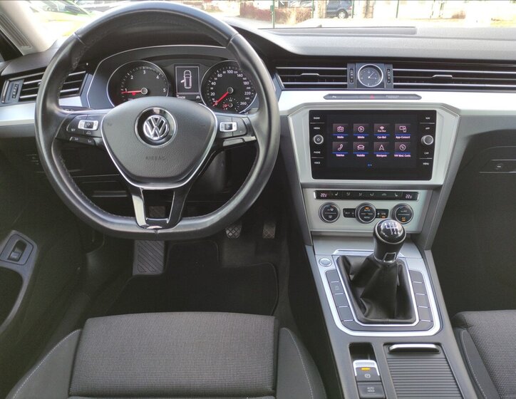 Volkswagen Passat Kombi 2,0 l 110 kw