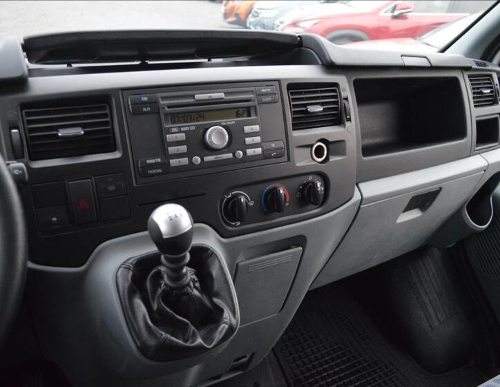 Ford Transit 13