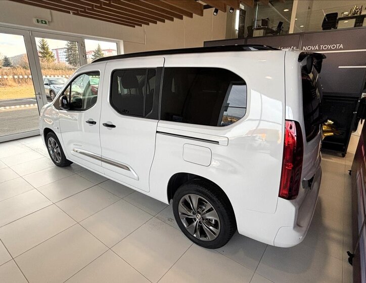 Toyota ProAce City Verso MPV 1,5 l 74 kw