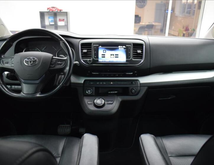 Toyota ProAce Verso 17