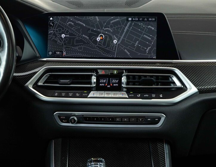 BMW X5 SUV / Terénní 4,4 l 390 kw