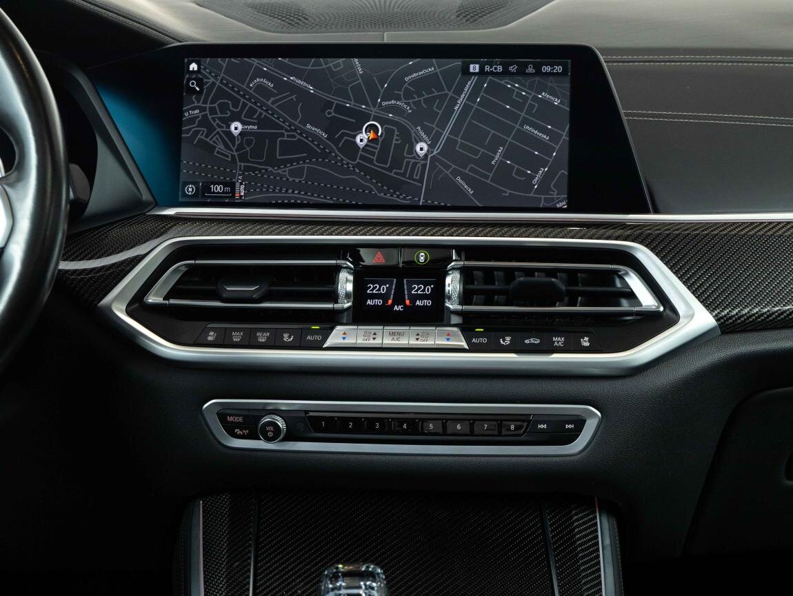 BMW X5 SUV / Terénní 4,4 l 390 kw