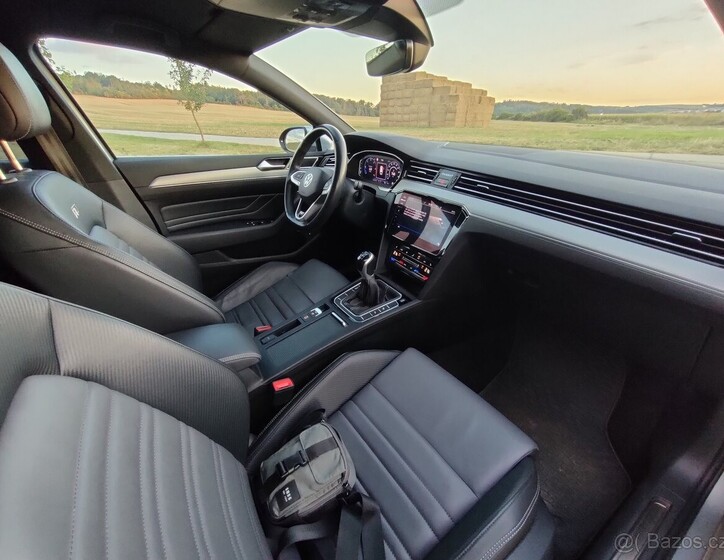 Volkswagen Passat 12