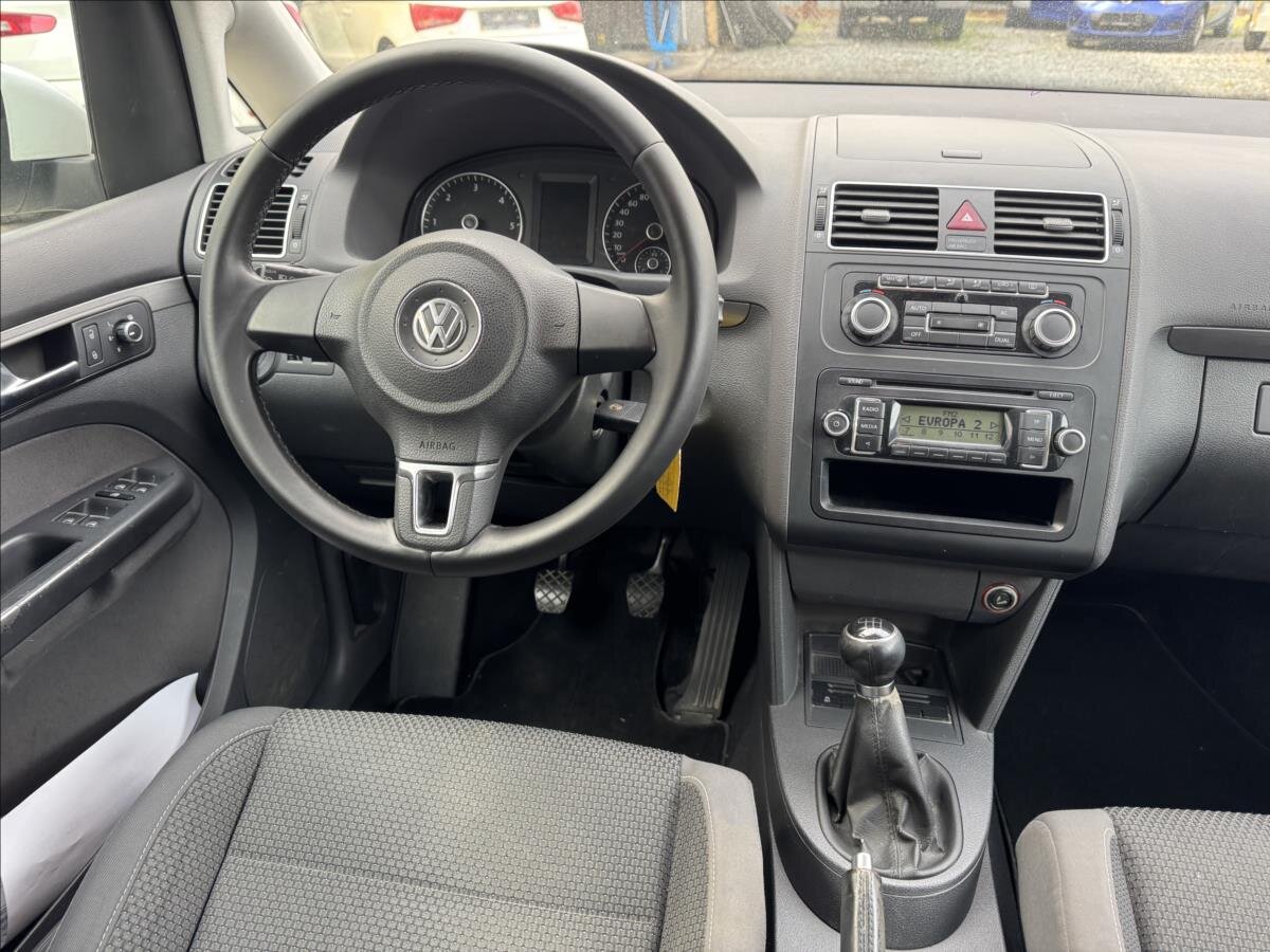 Volkswagen Touran MPV 1,6 l 77 kw