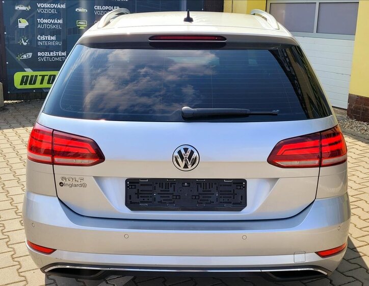 Volkswagen Golf Kombi 1,6 l 85 kw