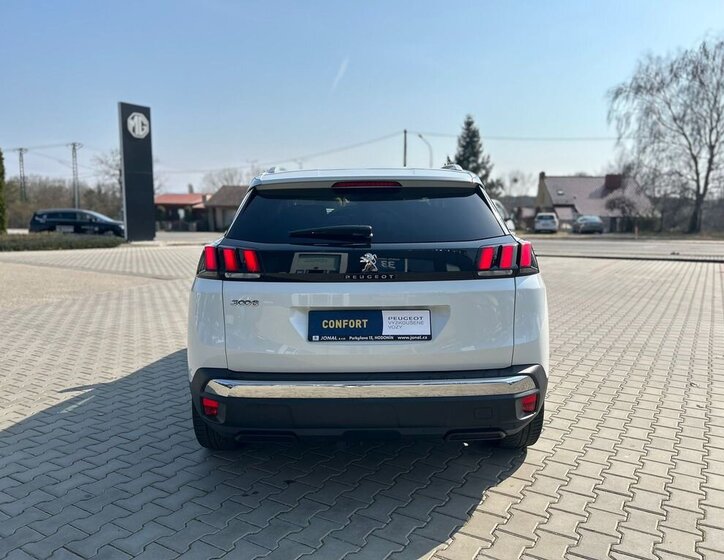 Peugeot 3008 SUV / Terénní 1,5 l 96 kw