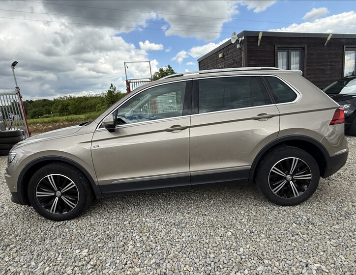 Volkswagen Tiguan 8