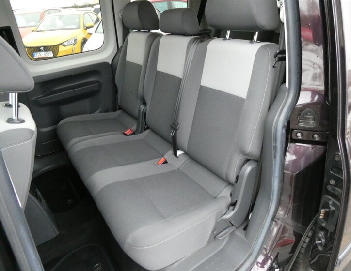 Volkswagen Caddy Kombi 1,6 l 75 kw