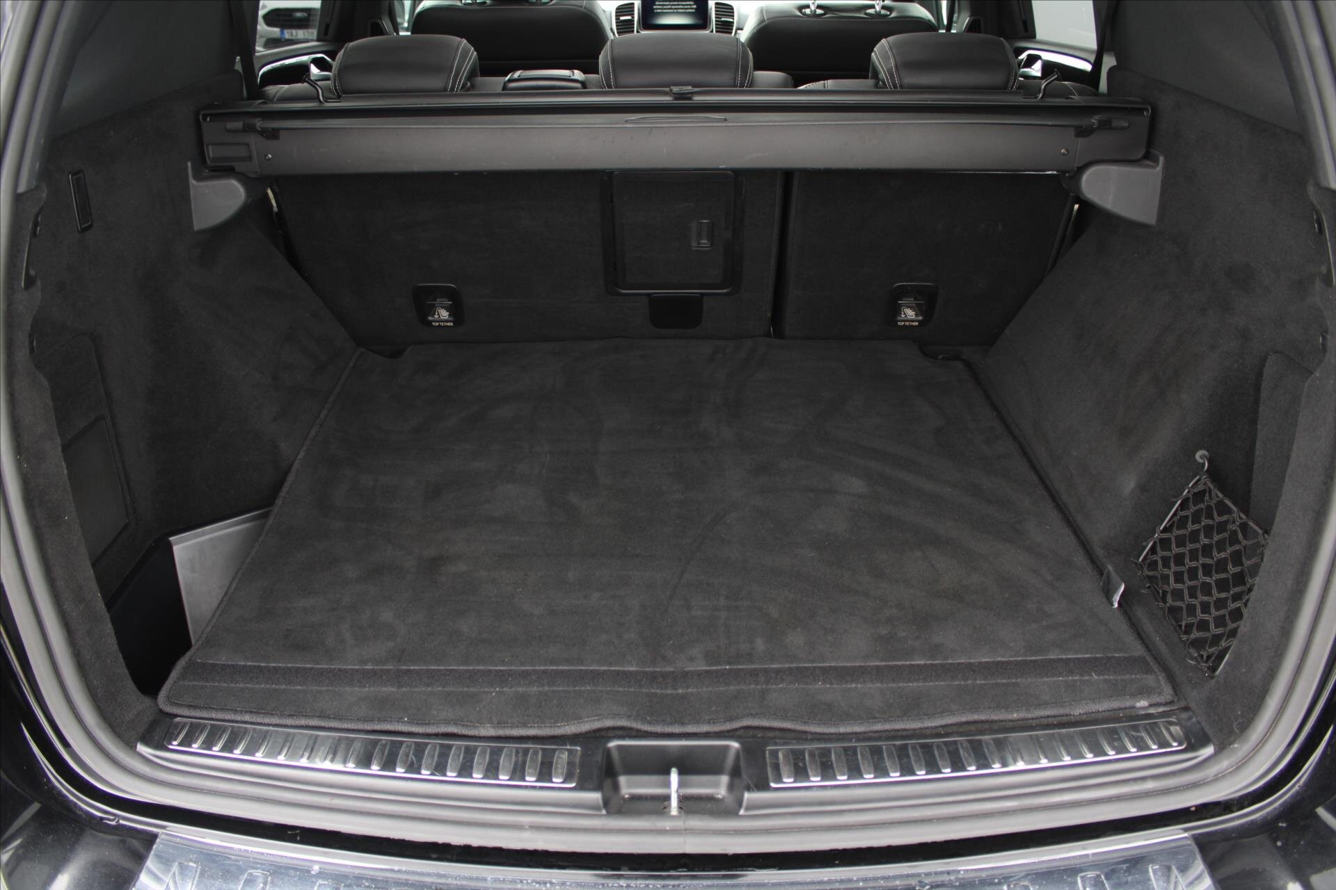 Mercedes-Benz GLE SUV 4,7 l 335 kw