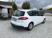 Ford S-MAX 13