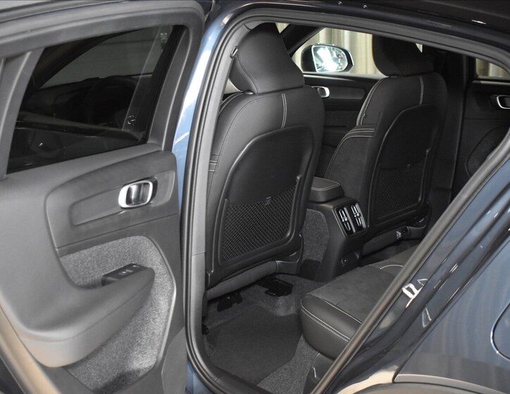 Volvo EC40 SUV / Terénní 0,0 185 kw