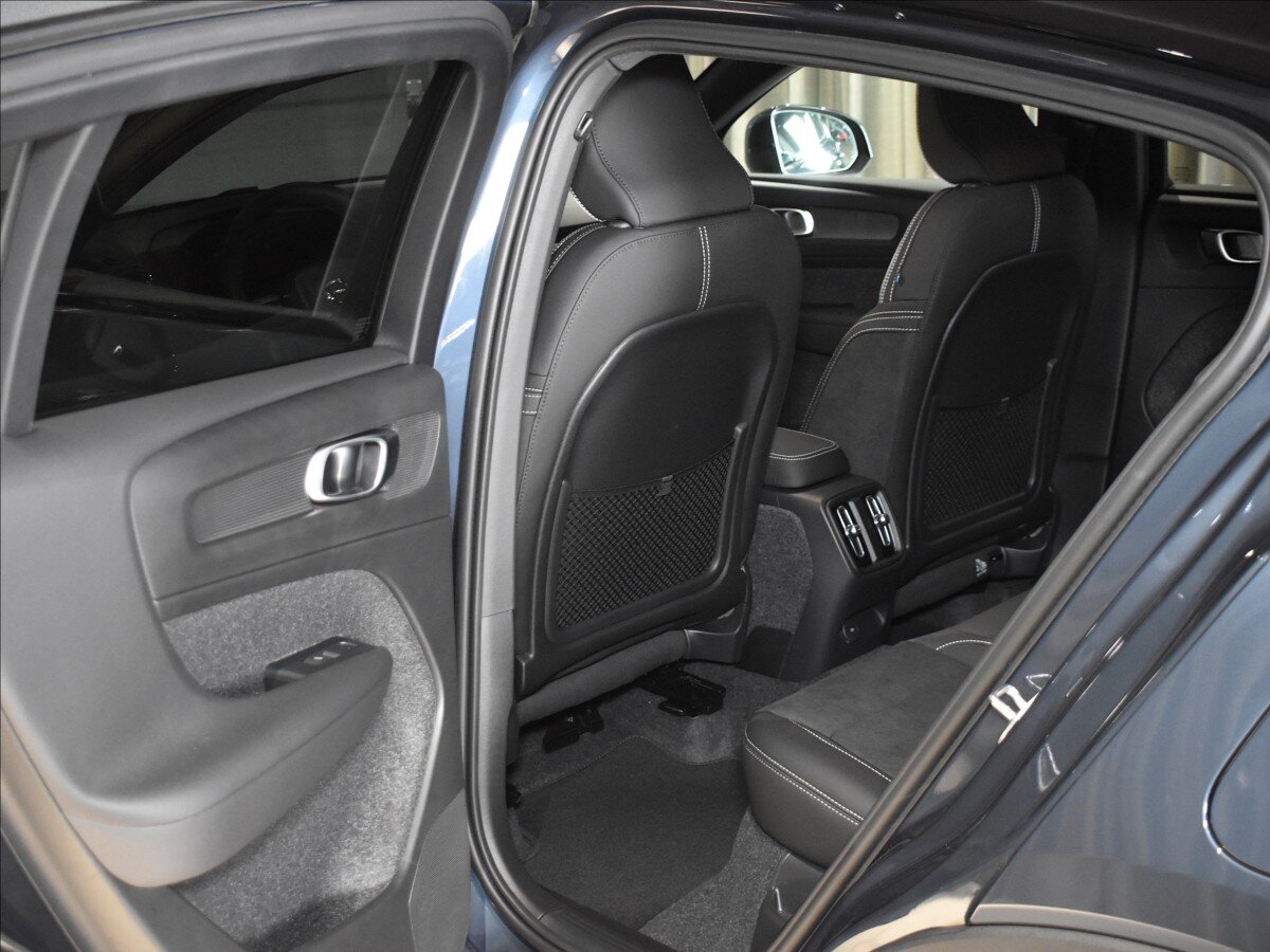 Volvo EC40 SUV / Terénní 0,0 185 kw