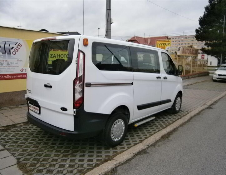 Ford Transit Custom 6