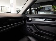 Porsche Panamera Sedan 4,8 l 294 kw