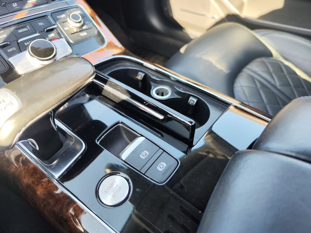 Audi A8 Sedan / Limuzína 3,0 l 190 kw