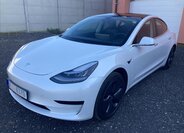 Tesla Model 3 Sedan 0,0 208 kw