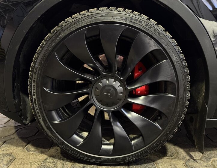 Tesla Model Y SUV 0,0 393 kw