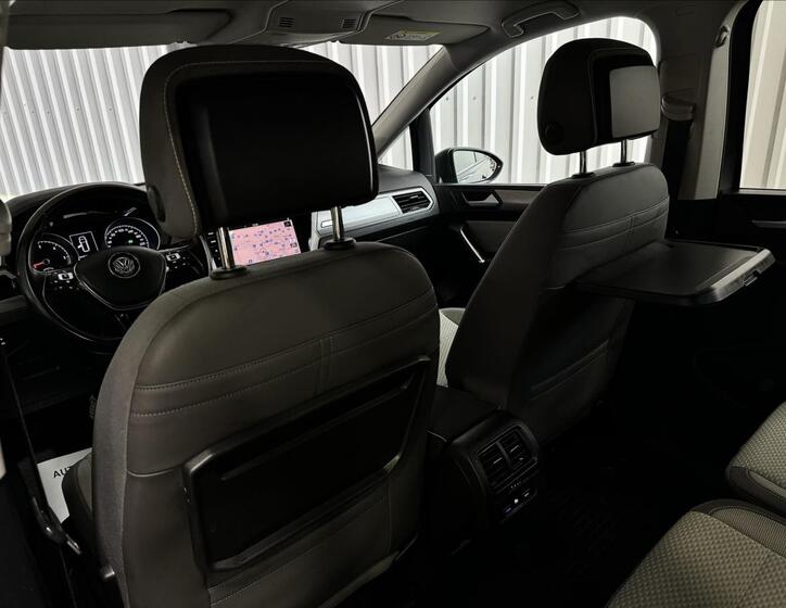 Volkswagen Touran 32