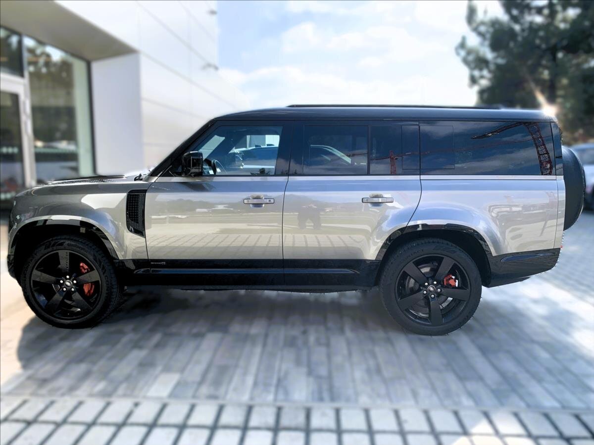 Land Rover Defender SUV 3,0 l 221 kw