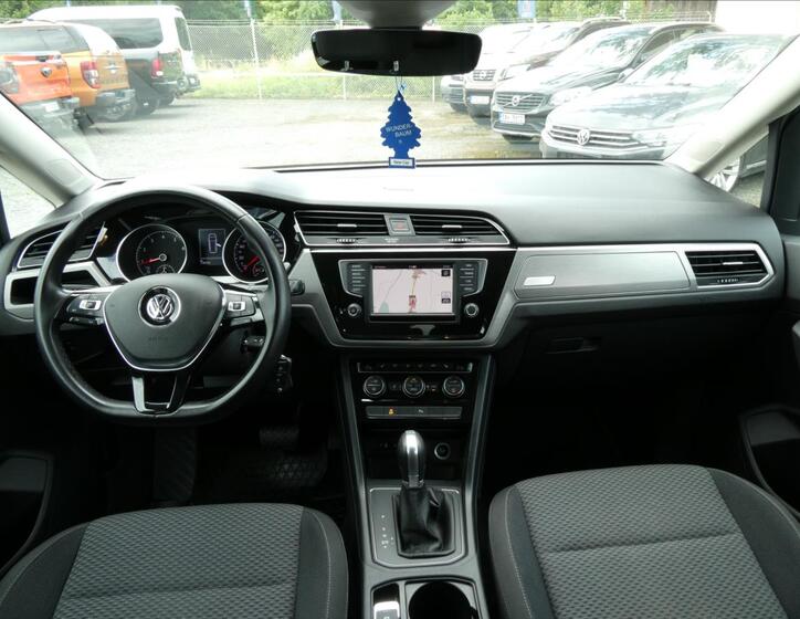 Volkswagen Touran 29
