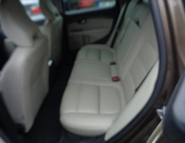 Volvo V70 11
