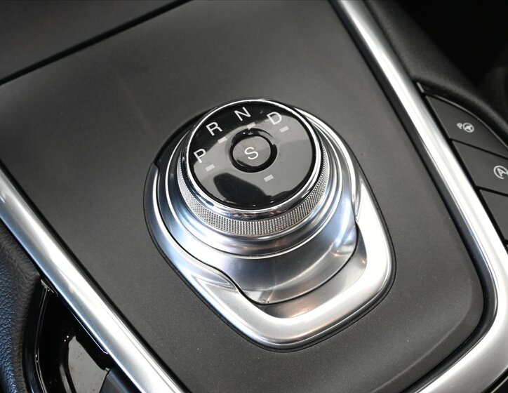 Ford S-MAX MPV 2,0 l 140 kw