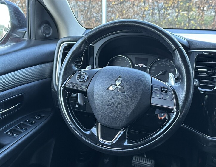 Mitsubishi Outlander 21