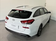 Hyundai i30 4