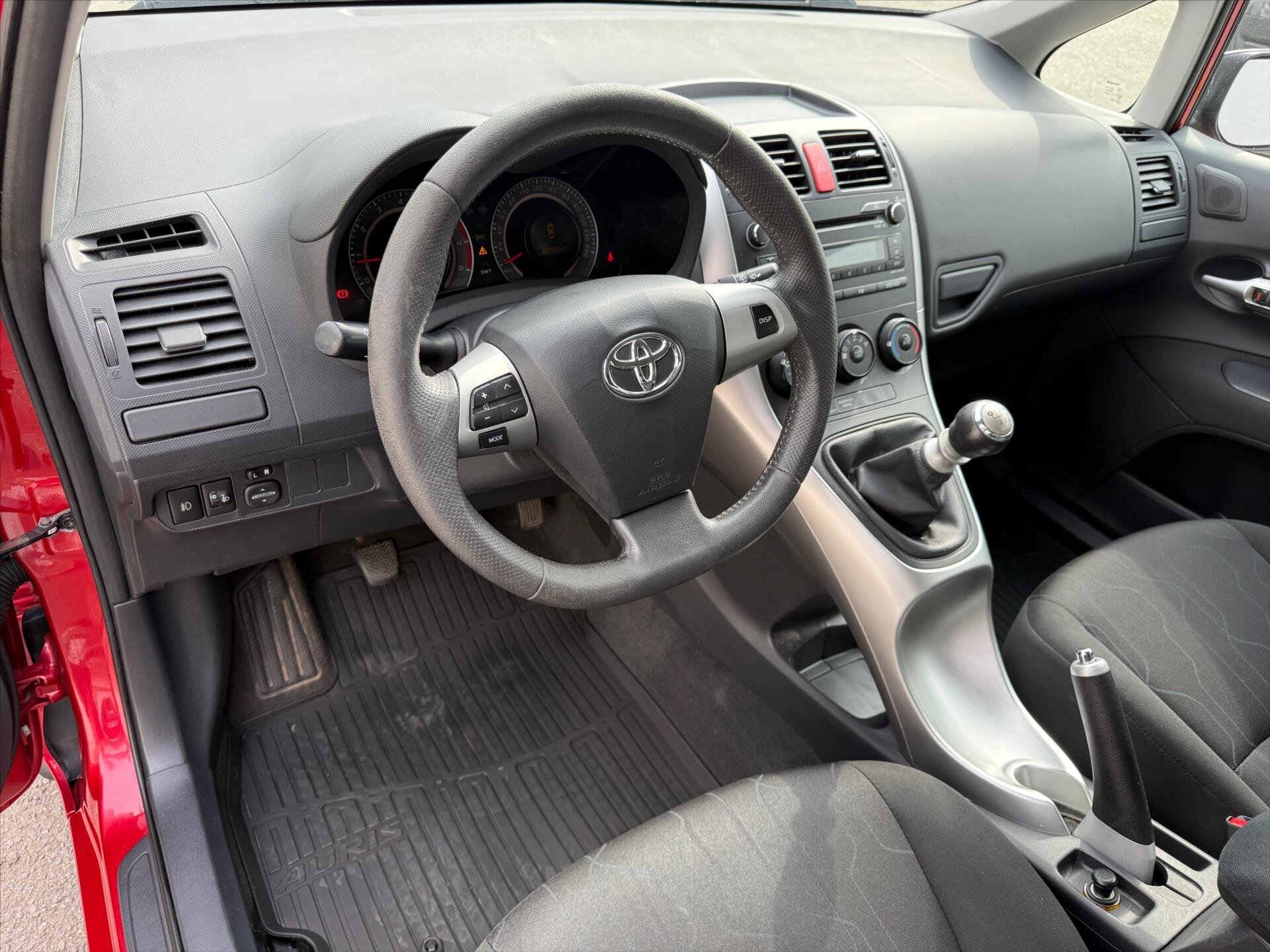 Toyota Auris Hatchback 1,3 l 73 kw