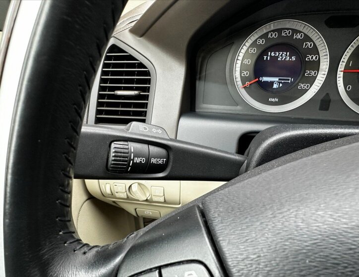 Volvo XC60 SUV / Terénní 2,4 l 136 kw