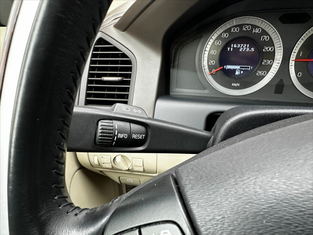 Volvo XC60 SUV / Terénní 2,4 l 136 kw