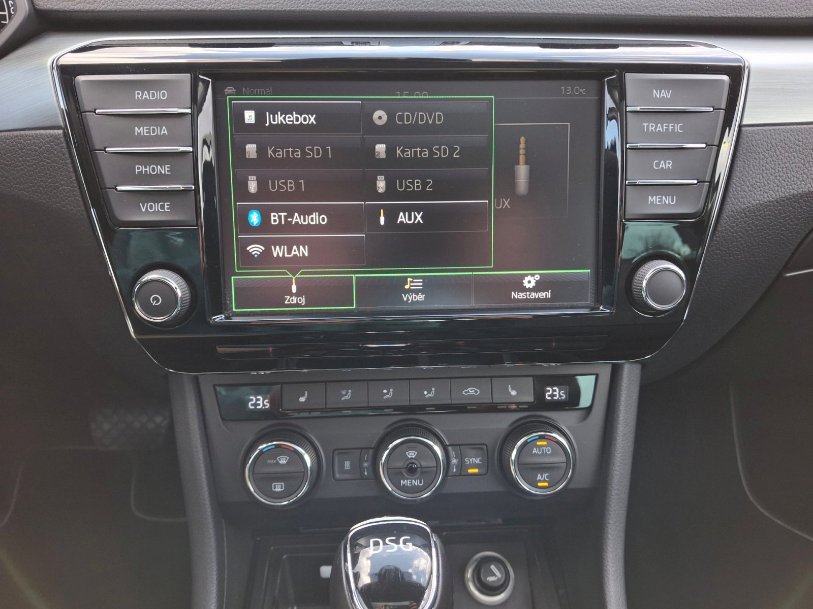 Škoda Superb Sedan / Limuzína 2,0 l 140 kw