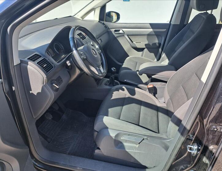 Volkswagen Touran 21