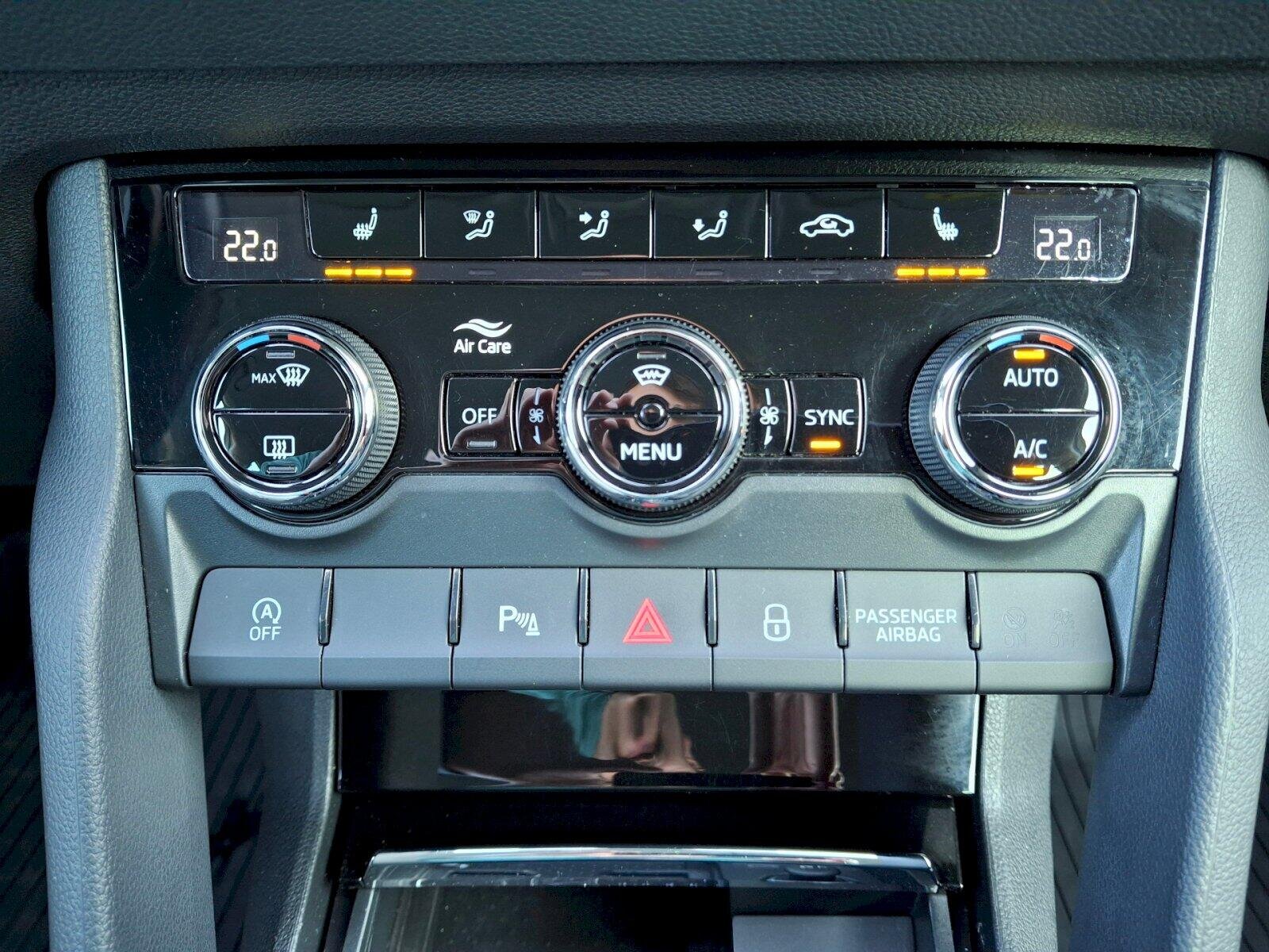 Škoda Karoq SUV / Terénní 1,5 l 110 kw