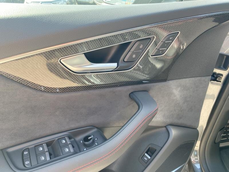 Audi SQ8 SUV 4,0 l 373 kw