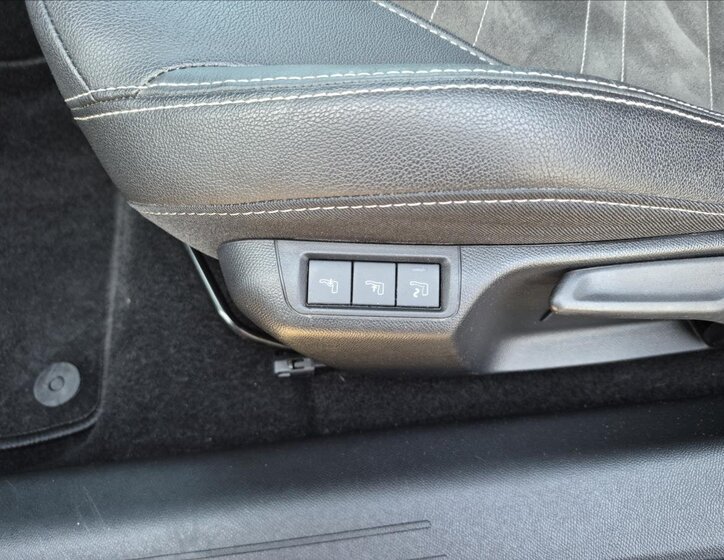 Opel Corsa Hatchback 0,0 100 kw