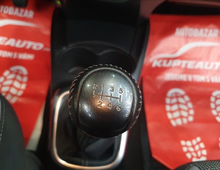 Toyota Yaris Hatchback 1,5 l 82 kw