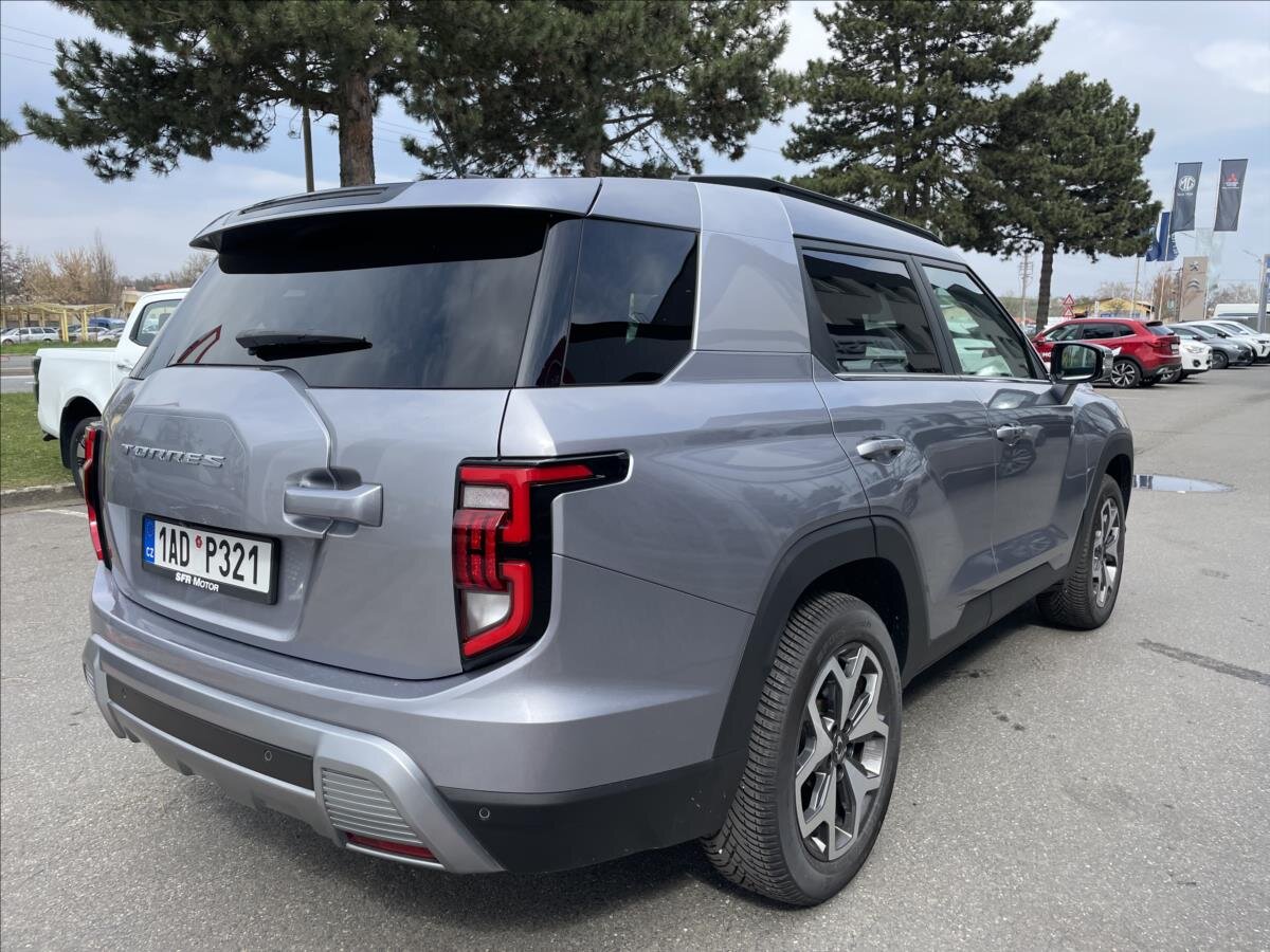 SsangYong Torres SUV / Terénní 1,5 l 120 kw