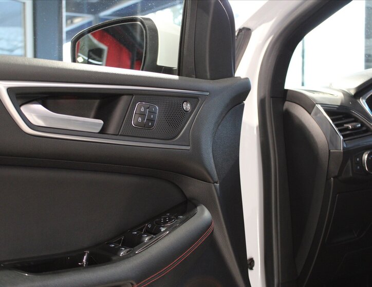 Ford Edge SUV 2,0 l 175 kw