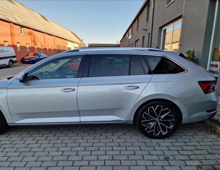Škoda Superb Kombi 2,0 l 147 kw